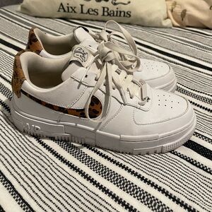 Nike Air Force Cheetah Size 7 Worn Condition